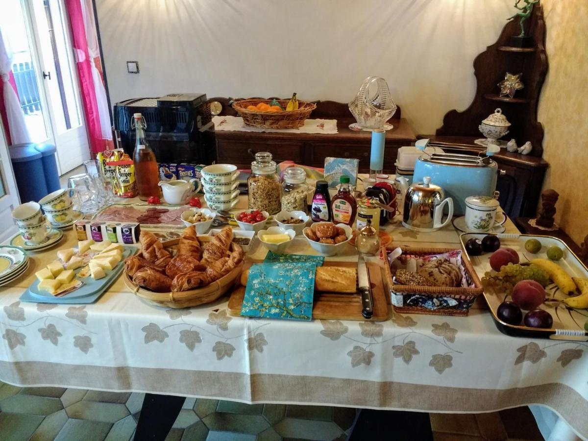 Les Ecureuils Bed & Breakfast Revin  Eksteriør bilde