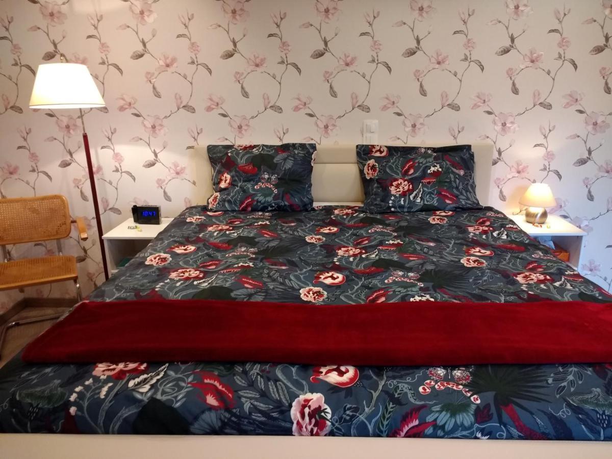 Les Ecureuils Bed & Breakfast Revin  Eksteriør bilde