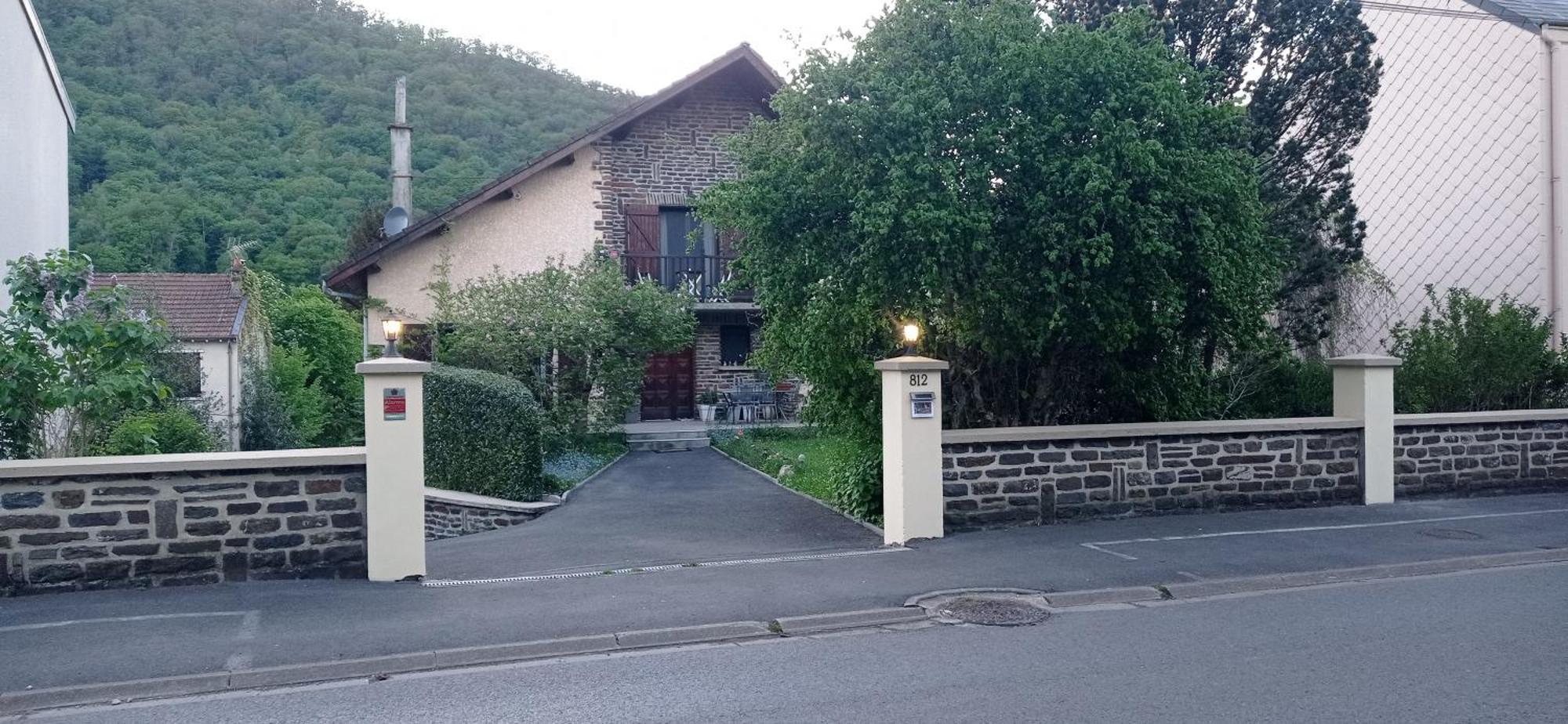 Les Ecureuils Bed & Breakfast Revin  Eksteriør bilde